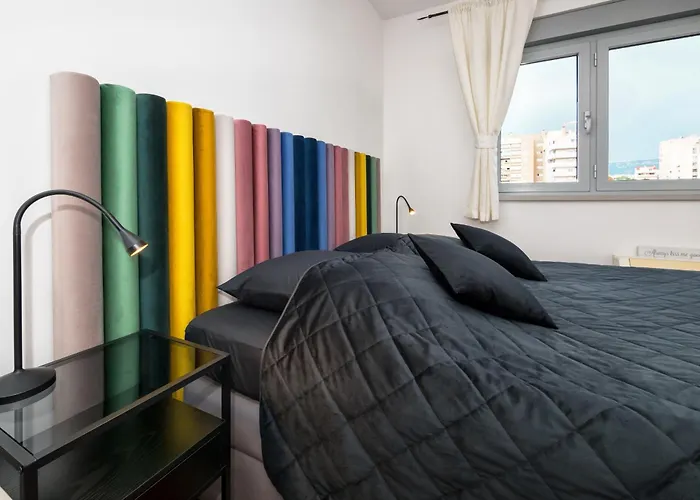 Sole Split, Firule Apartman