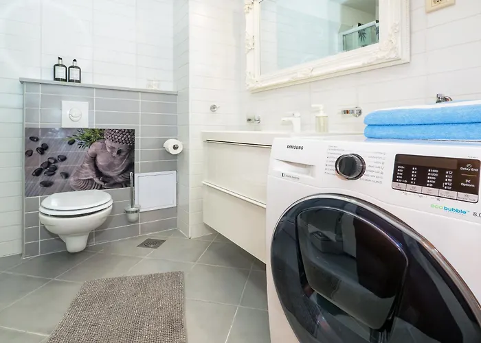 Sole Split, Firule Apartman *